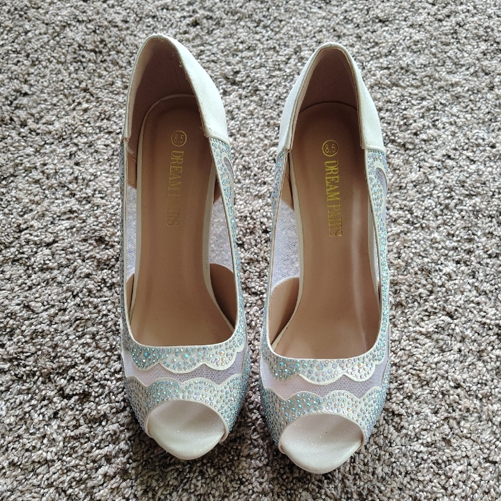 Urban Outfitters Cream Toe Heels